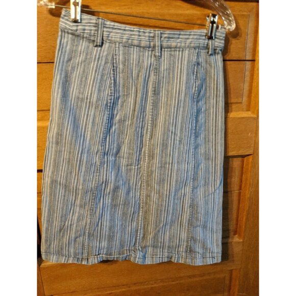 CJ Banks Denim Skirt Sz 8 Blue White Striped Jean Pinstriped Christopher Modest - Picture 3 of 6
